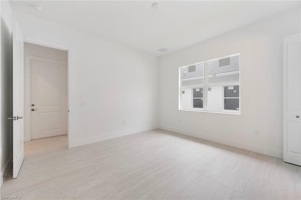 2532 Linda DR, NAPLES FL 34112-13