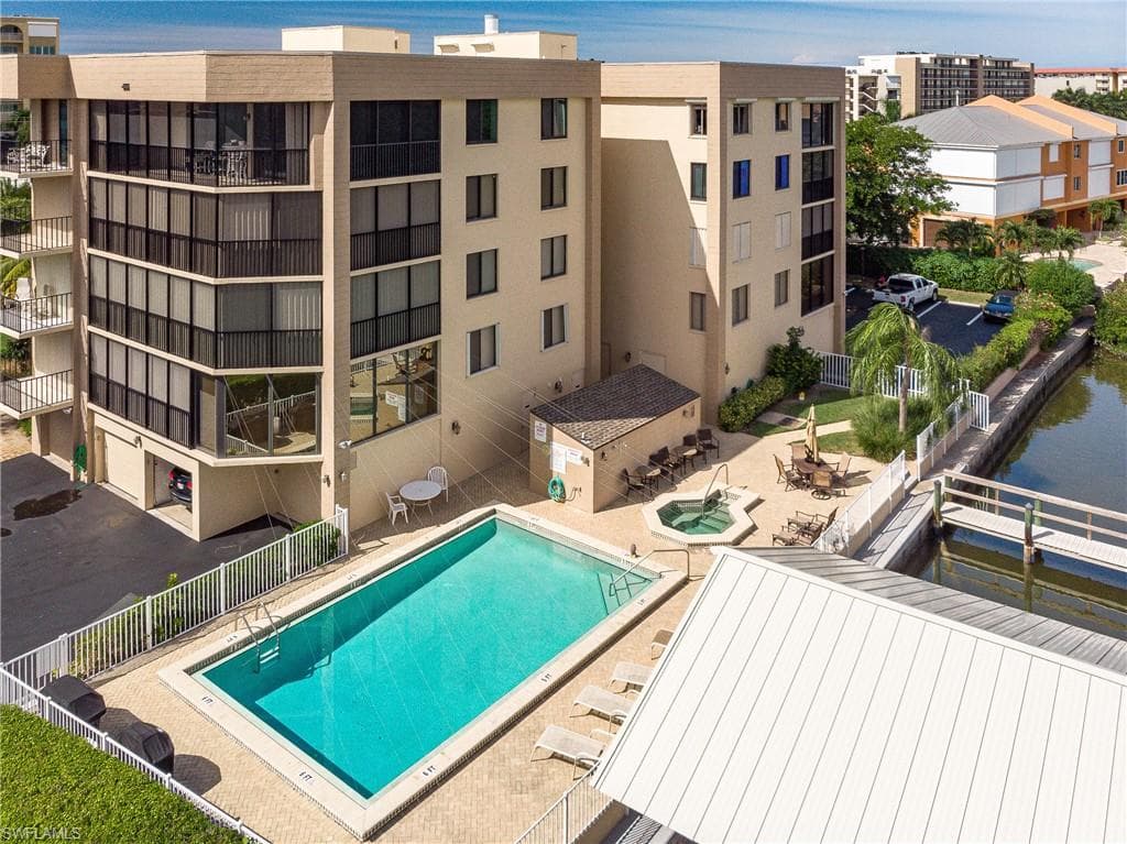 25875 Hickory BLVD # 501, BONITA SPRINGS FL 34134-26