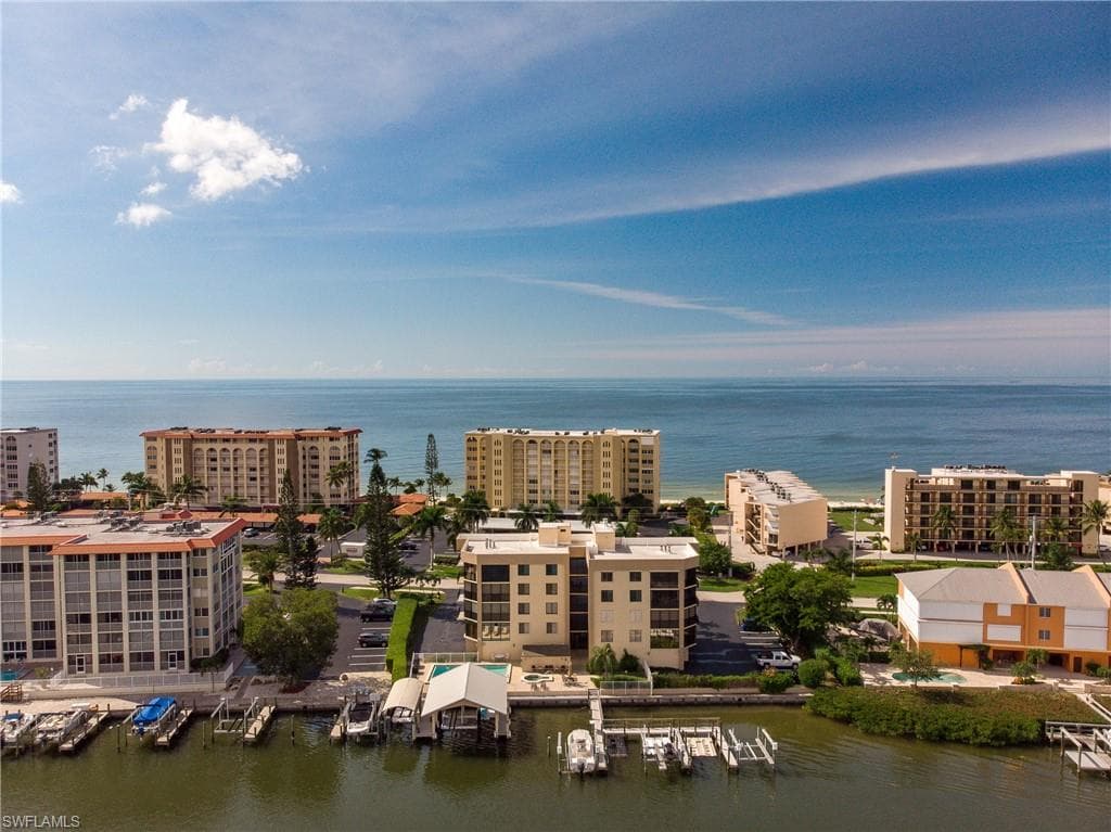 25875 Hickory BLVD # 501, BONITA SPRINGS FL 34134-32