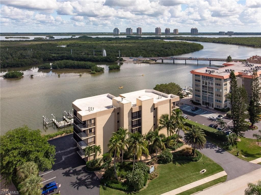 25875 Hickory BLVD # 501, BONITA SPRINGS FL 34134-34