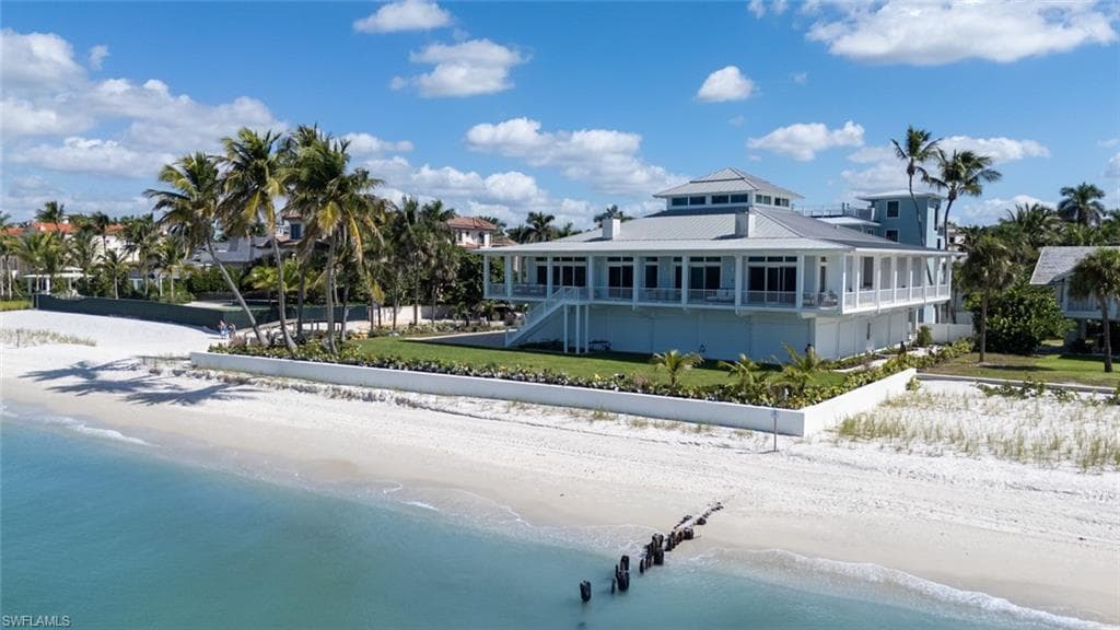 40 32nd AVE S, NAPLES FL 34102-1