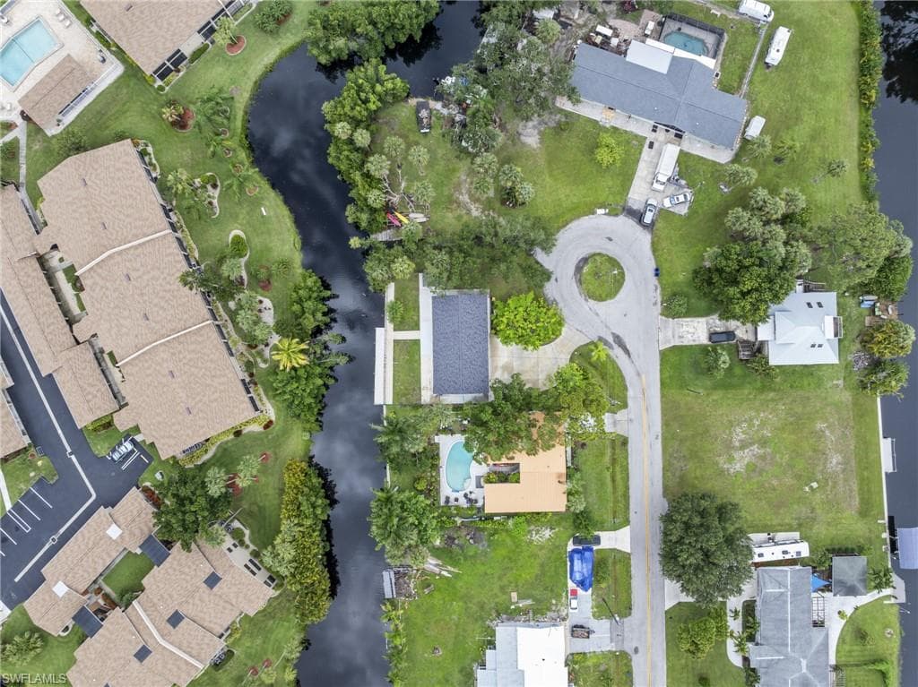 1832 Flamingo DR, NORTH FORT MYERS FL 33917-28