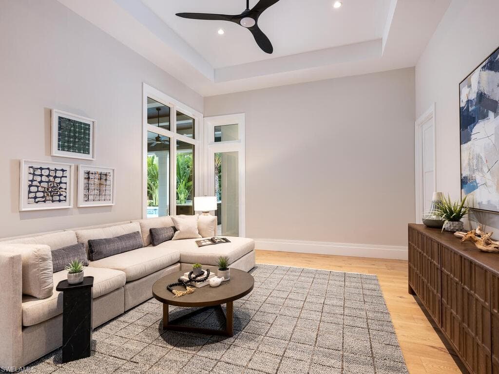 799 Cassena RD, NAPLES FL 34108-32