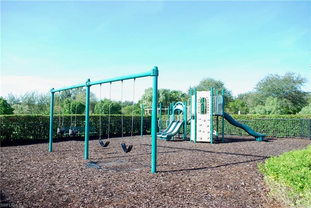 10736 Crossback LN, LEHIGH ACRES FL 33936-24