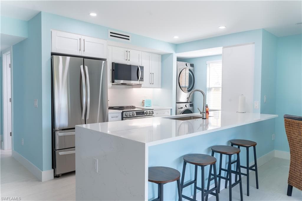 1155 Sandpiper ST # C7, NAPLES FL 34102-8