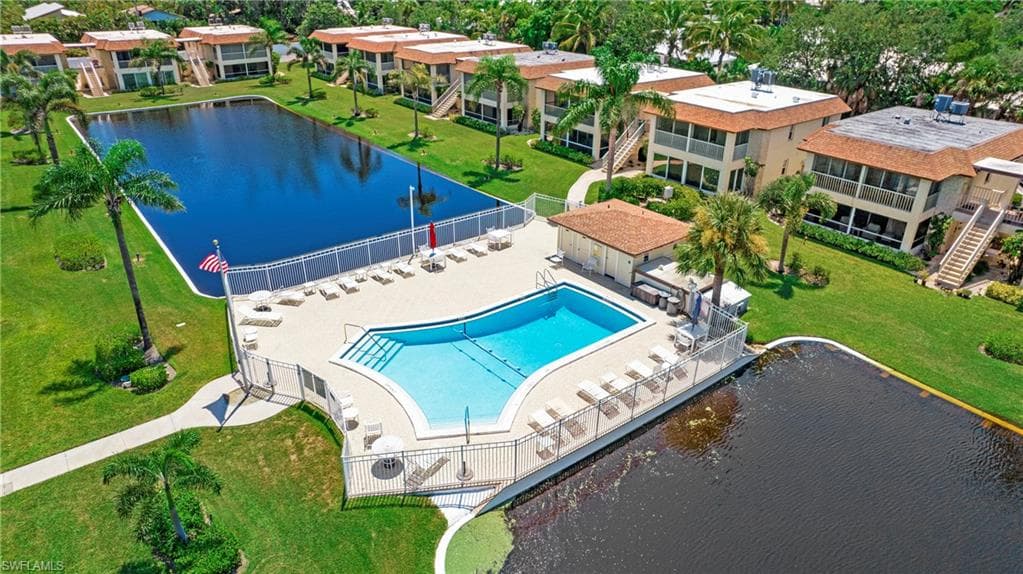 1155 Sandpiper ST # C7, NAPLES FL 34102-34