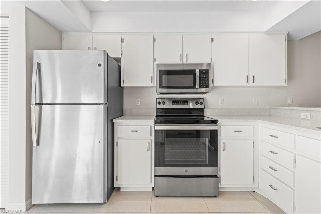 116 Pinebrook DR, FORT MYERS FL 33907-4