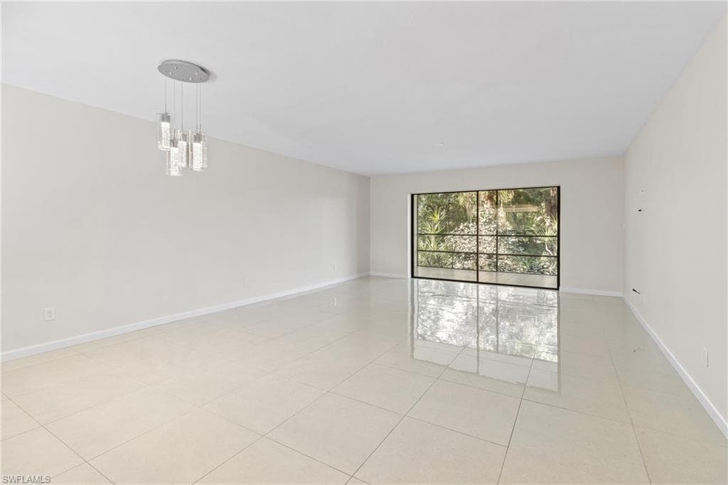 116 Pinebrook DR, FORT MYERS FL 33907-8