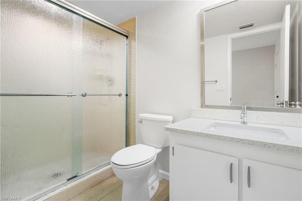 116 Pinebrook DR, FORT MYERS FL 33907-17
