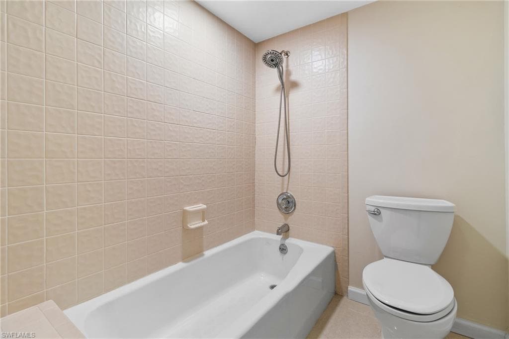 116 Pinebrook DR, FORT MYERS FL 33907-14