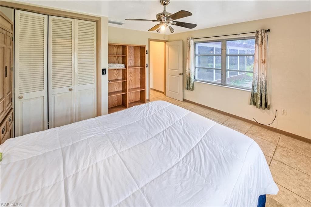 29 Caribbean RD, NAPLES FL 34108-27