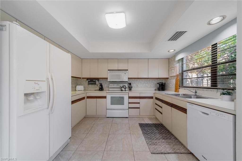 878 Meadowland DR # G, NAPLES FL 34108-5