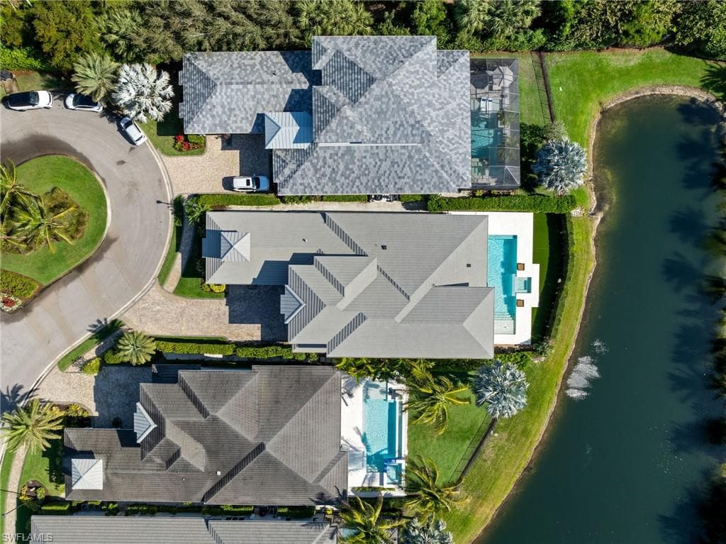 6892 Leeward WAY, NAPLES FL 34109-48