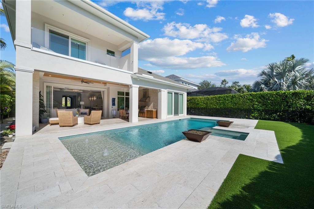 6892 Leeward WAY, NAPLES FL 34109-44