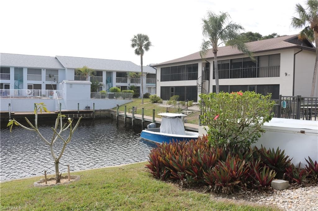 3935 Country Club BLVD # 11, CAPE CORAL FL 33904-24