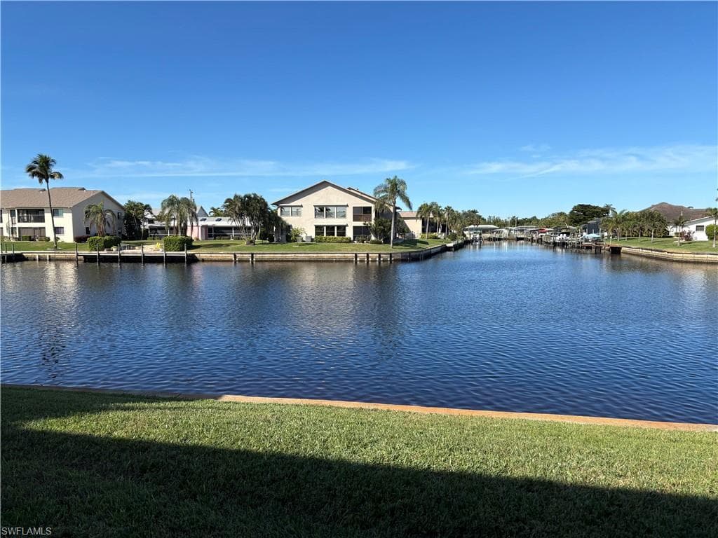 4500 SE 5th PL # 106, CAPE CORAL FL 33904-4
