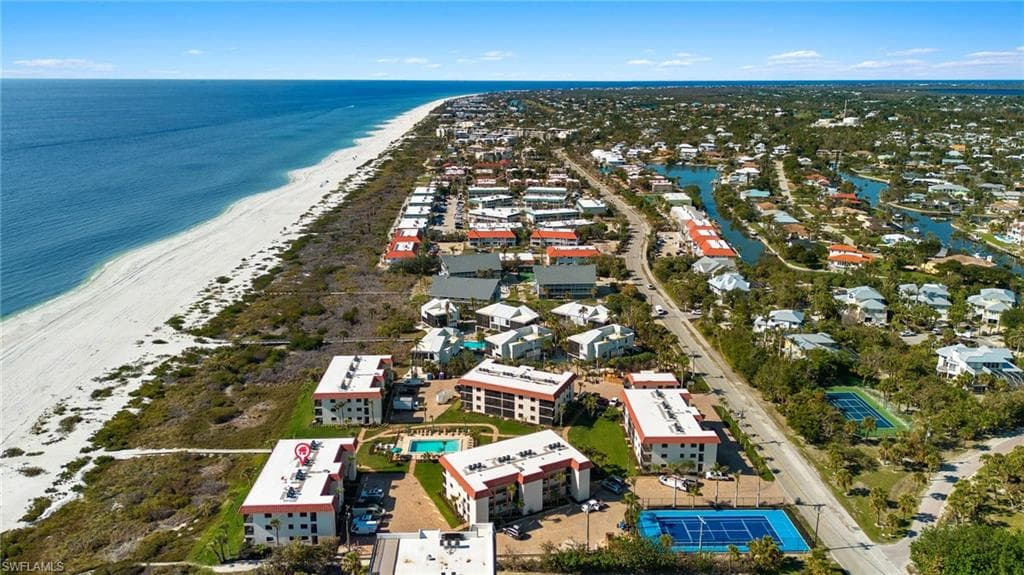 671 E Gulf DR, SANIBEL FL 33957-1
