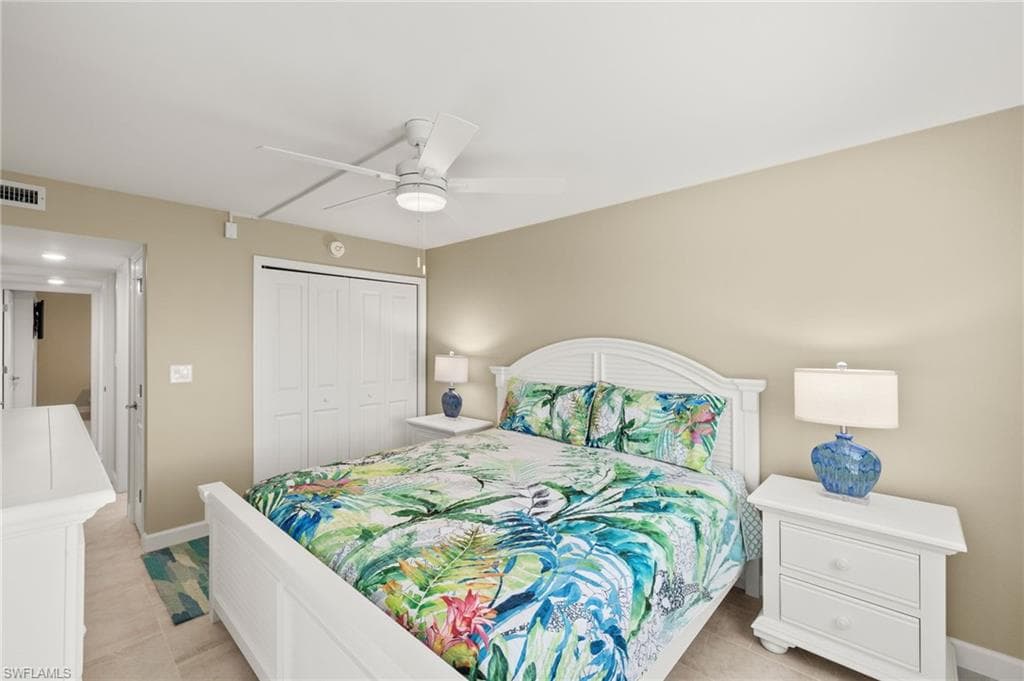 671 E Gulf DR, SANIBEL FL 33957-19