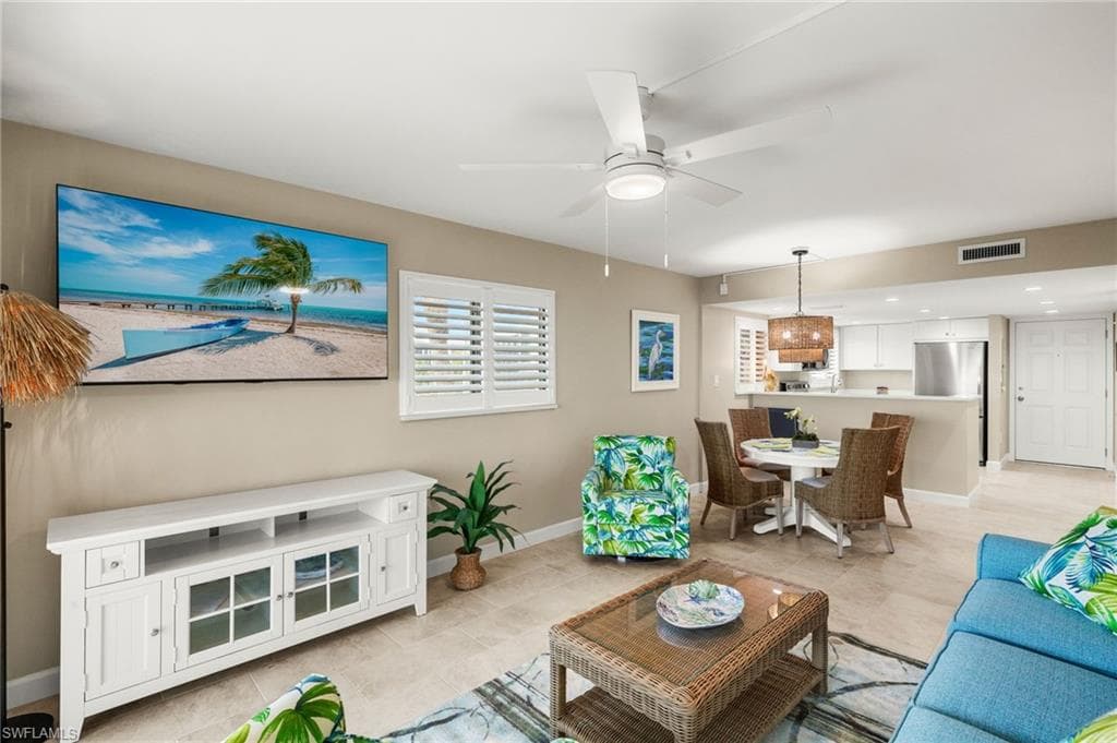 671 E Gulf DR, SANIBEL FL 33957-8