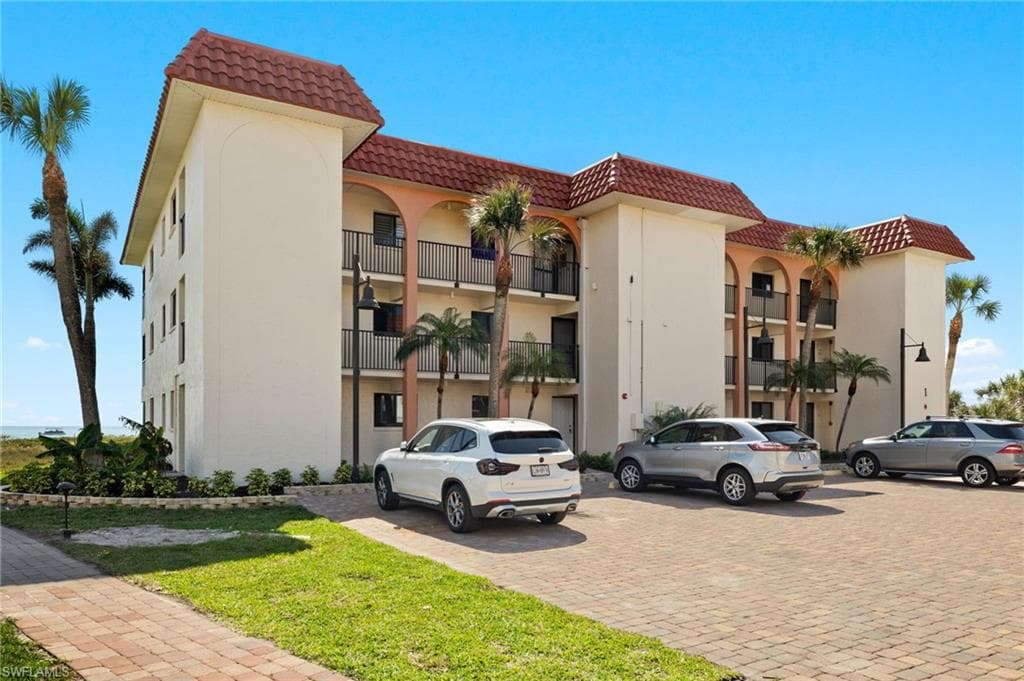 671 E Gulf DR, SANIBEL FL 33957-24