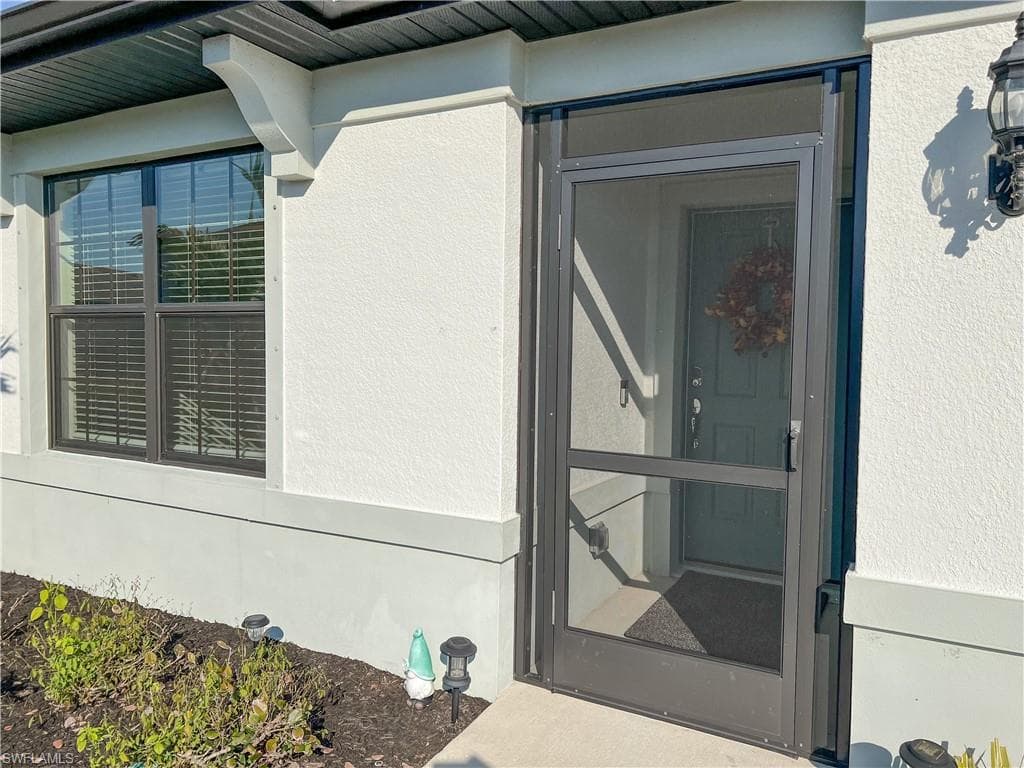 10811 Firebush CIR, NORTH FORT MYERS FL 33917-19