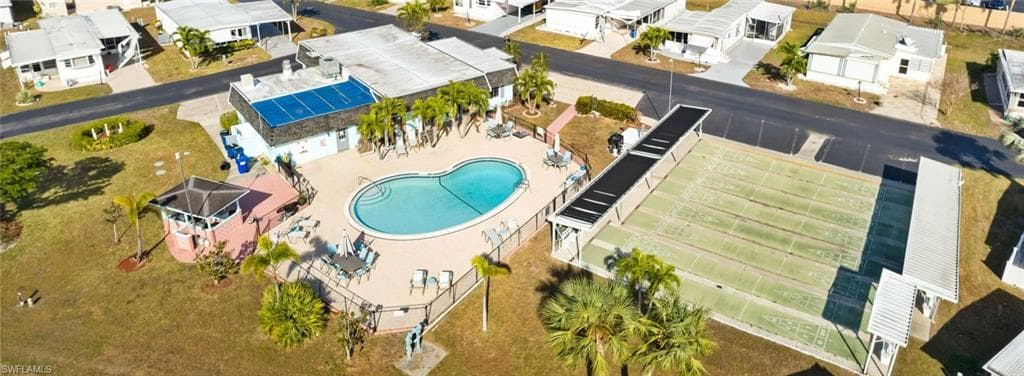 22 Williamsburg WAY, FORT MYERS FL 33908-12