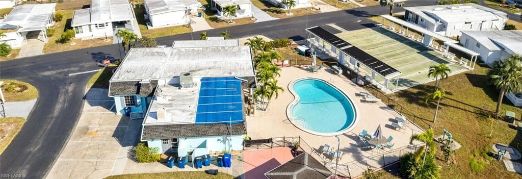 22 Williamsburg WAY, FORT MYERS FL 33908-13