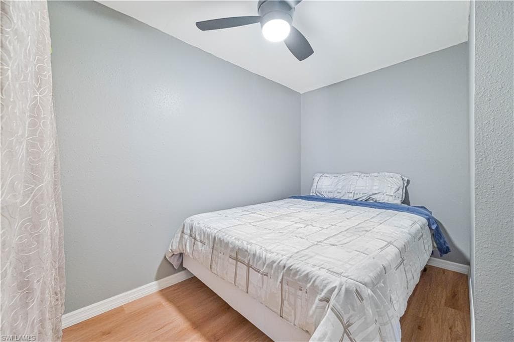 138 Lexington AVE, FORT MYERS FL 33908-21