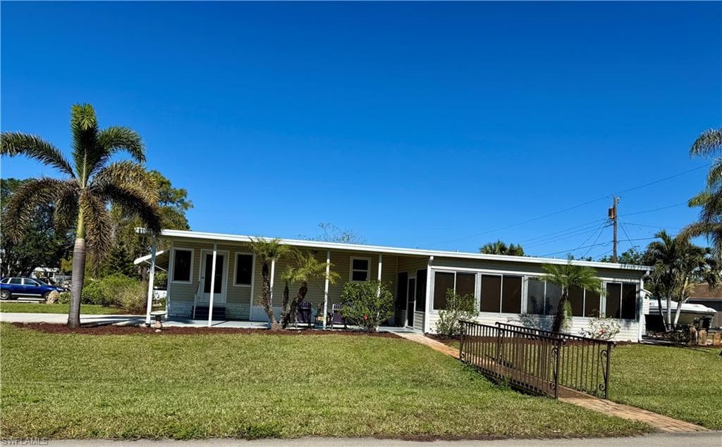 27487 Bourbonniere DR, BONITA SPRINGS FL 34135-1