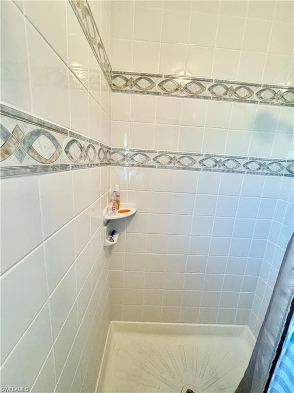 27487 Bourbonniere DR, BONITA SPRINGS FL 34135-15