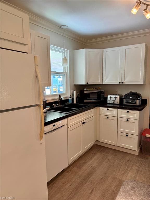 27487 Bourbonniere DR, BONITA SPRINGS FL 34135-8