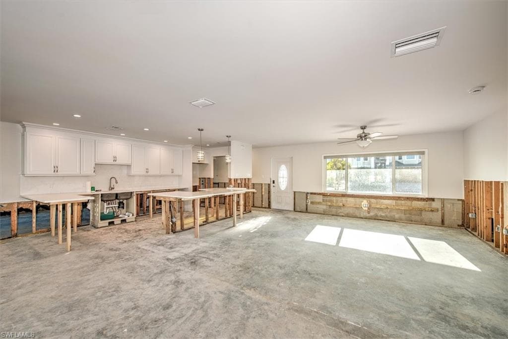 239 Ibis ST, FORT MYERS BEACH FL 33931-7