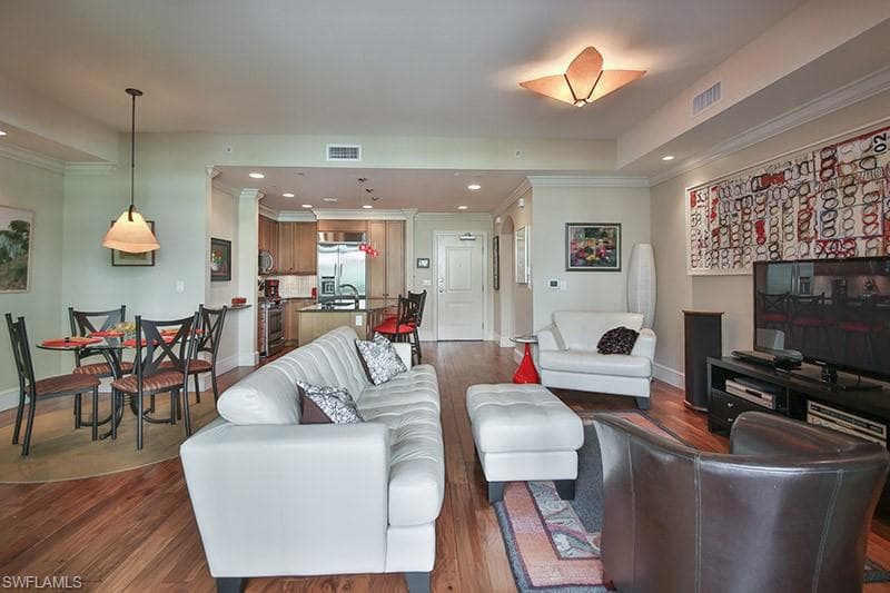 9123 Strada PL # 7201, NAPLES FL 34108-3