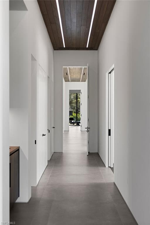 107 Myrtle RD, NAPLES FL 34108-44