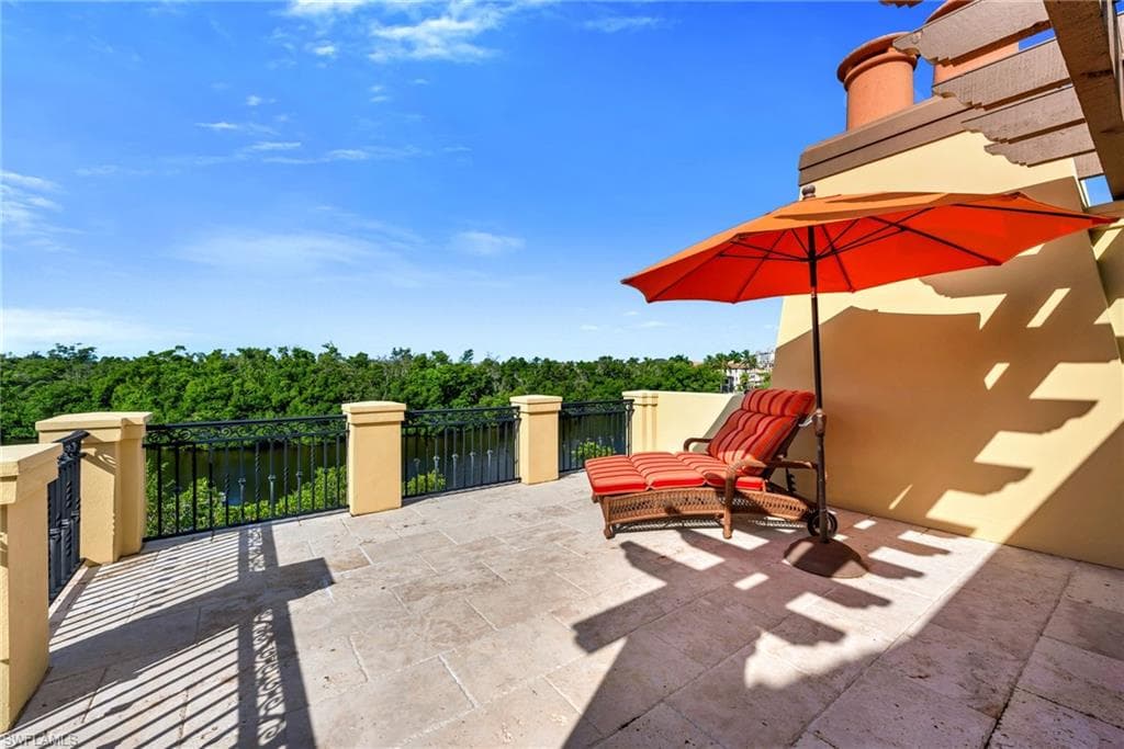 47 Southport CV, BONITA SPRINGS FL 34134-25