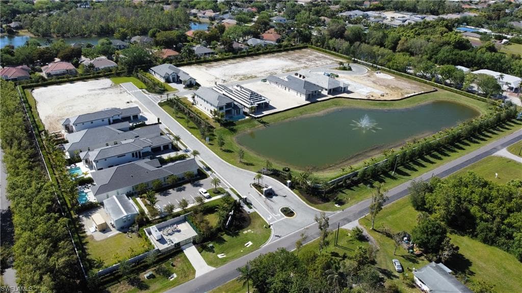 6634 Palisades AVE, NAPLES FL 34109-29