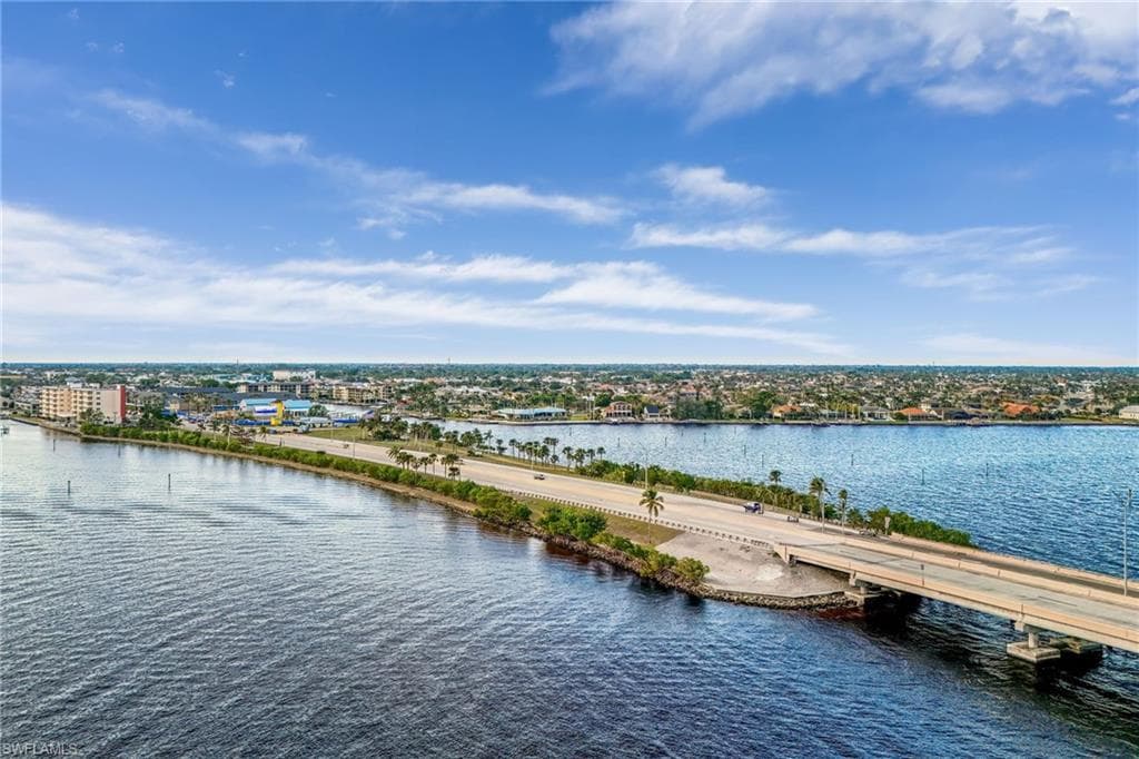 1213 SE 47th TER, CAPE CORAL FL 33904-35