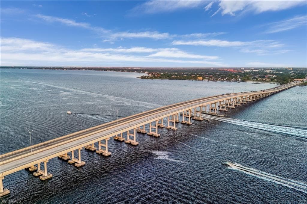 1213 SE 47th TER, CAPE CORAL FL 33904-37