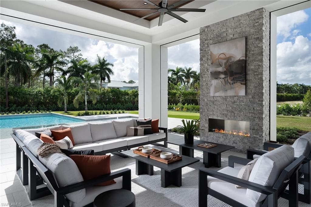 3054 Ravenna AVE, NAPLES FL 34120-15