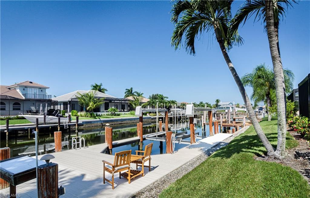336 Waterleaf CT, MARCO ISLAND FL 34145-5