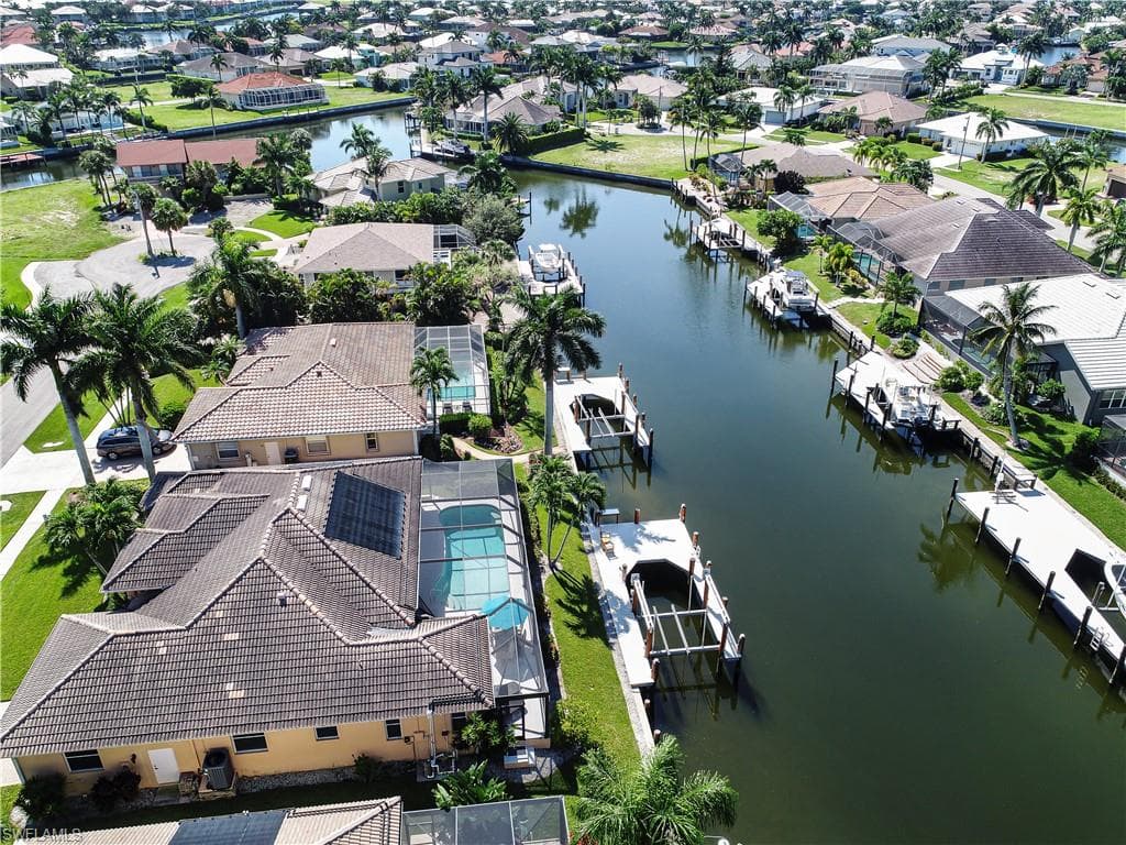 336 Waterleaf CT, MARCO ISLAND FL 34145-21