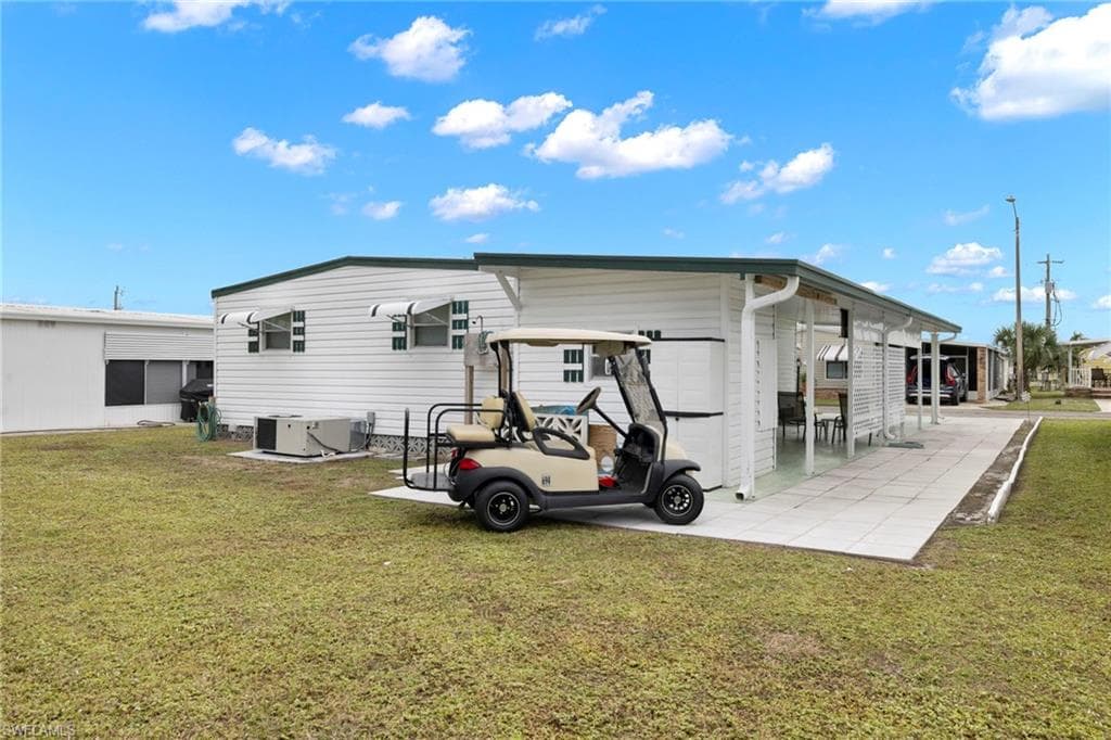 9004 Arbor DR, NORTH FORT MYERS FL 33903-41