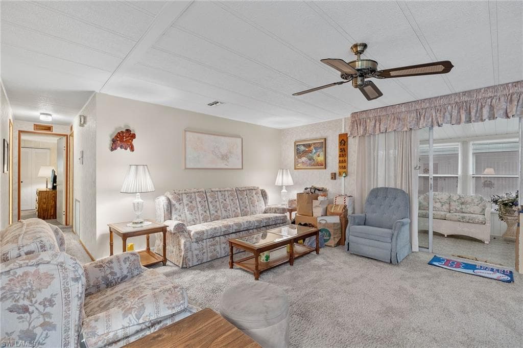 9004 Arbor DR, NORTH FORT MYERS FL 33903-2