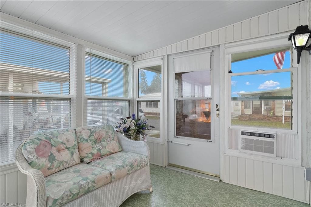 9004 Arbor DR, NORTH FORT MYERS FL 33903-36