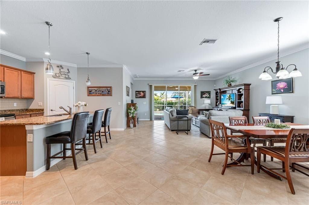 14641 Fern Lake CT, NAPLES FL 34114-5