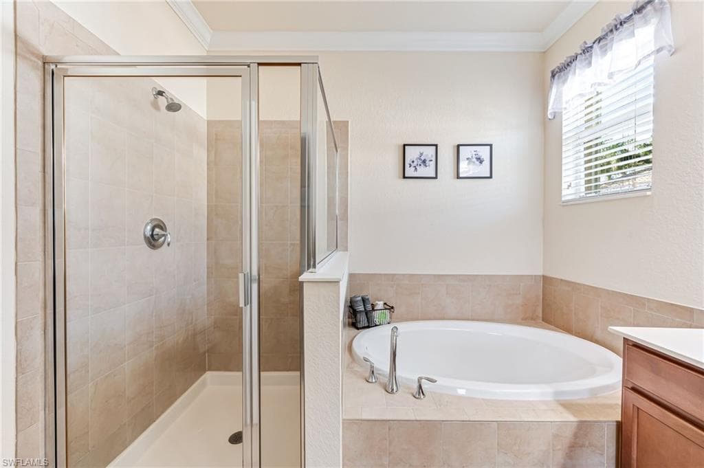 14641 Fern Lake CT, NAPLES FL 34114-19