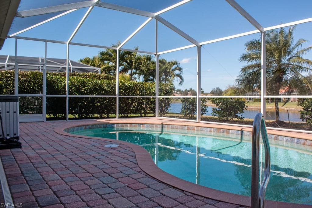 14641 Fern Lake CT, NAPLES FL 34114-3