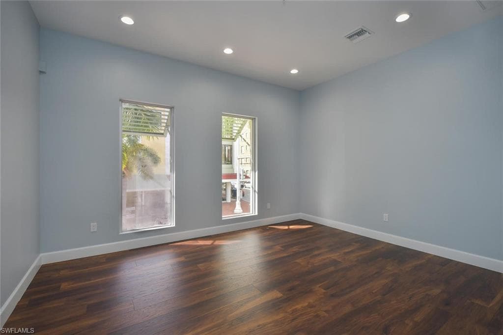 2401 FIRST ST # 250, FORT MYERS FL 33901-8