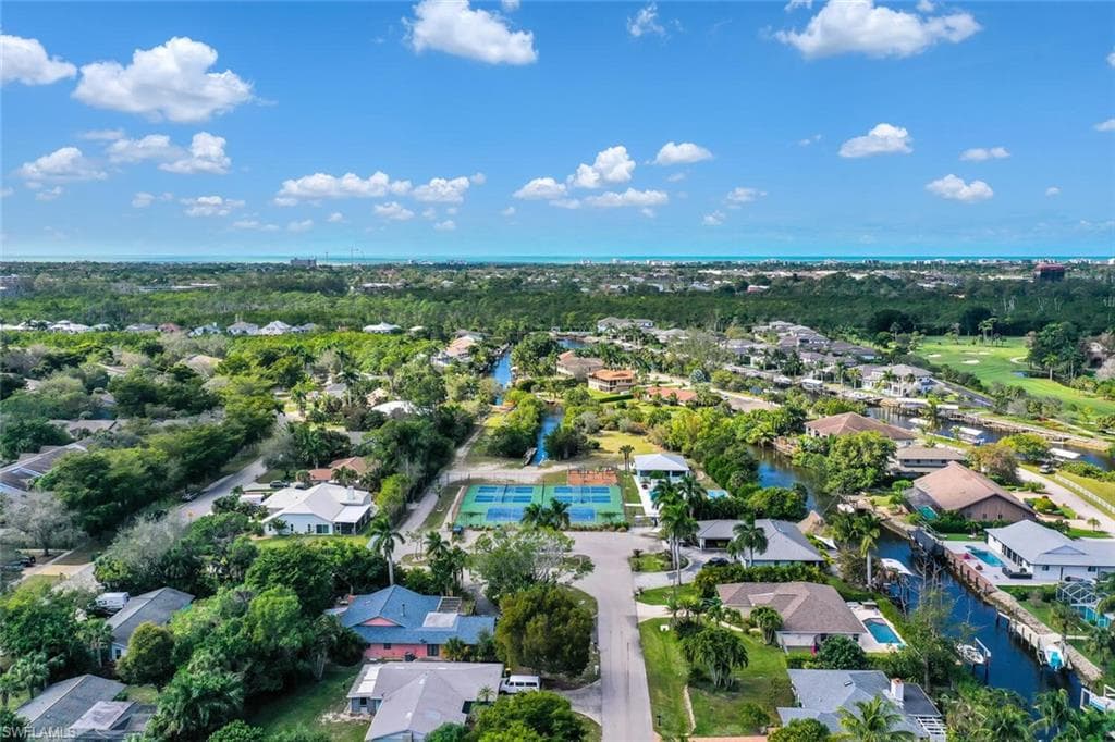 2328 Clipper WAY, NAPLES FL 34104-40