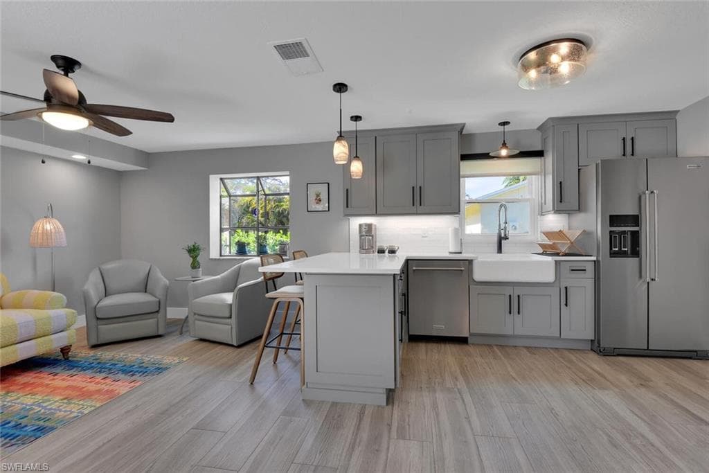 2328 Clipper WAY, NAPLES FL 34104-18